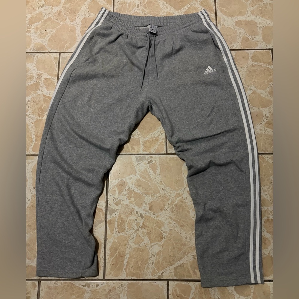 Adidas gray men sweatpants size XL